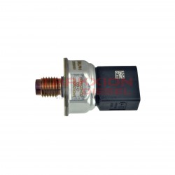 Sensor de alta presión de riel OM651 Sprinter MB 9307Z521A 9307-521A 28389851
